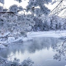 Схема вышивки «Зимняя река в лесу»