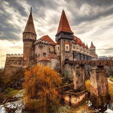 Схема вышивки «Замок Румыния»