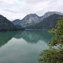 Схема вышивки «Озеро Рицца»