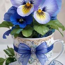 Схема вышивки «Анютины глазки»