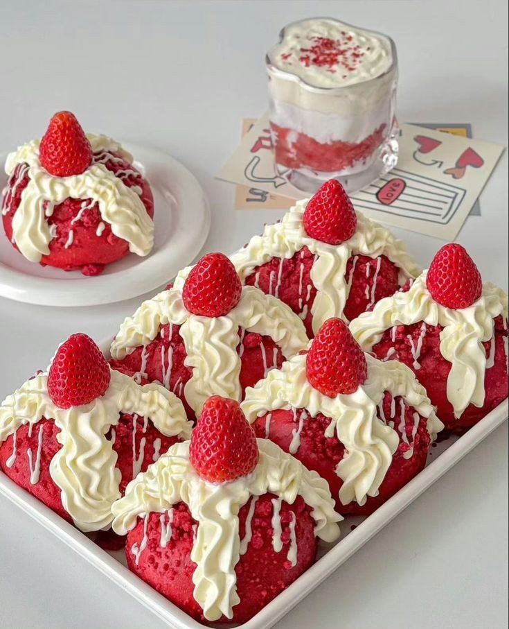 Пирожное Красный бархат - еда, для кухни, пирожное - оригинал