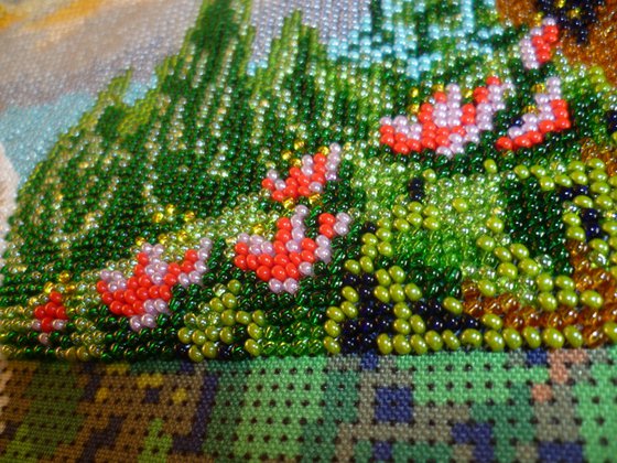 Этап процесса «Богородица и голуби (Утро в райском саду), бисер»