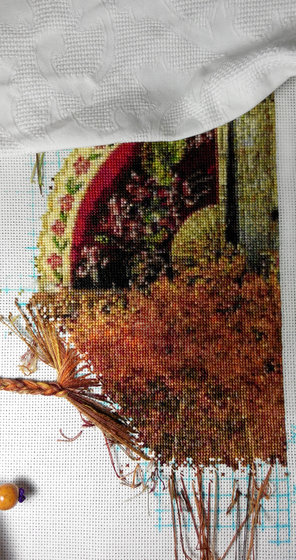 Этап процесса «A stich in Time (Время вышивать/Стежок во времени), Божена»