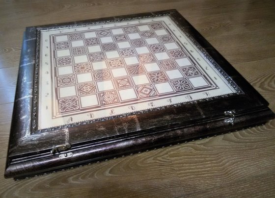 Этап процесса «Шкатулка с шахматной доской»