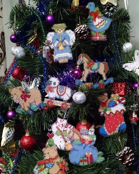 Этап процесса «Кантрі іранки на ялинку»