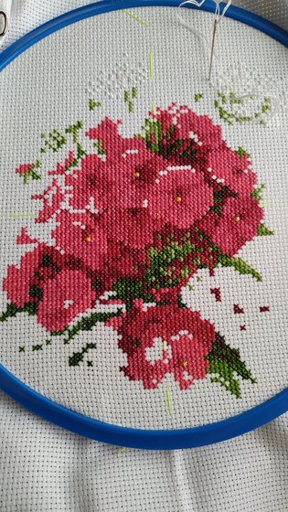 Этап процесса «Риолис 1069 "Акварельные флоксы"»