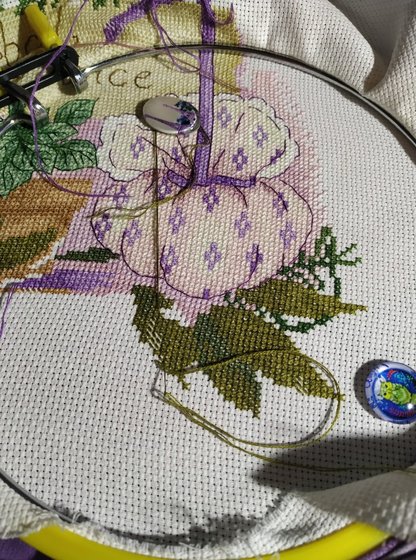 Этап процесса «Пряные травы»