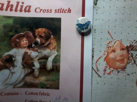 Этап процесса «Девочка с собаками. По картине Артура Элсли.»