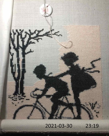 Этап процесса «Дети на велосипеде. Монохром»