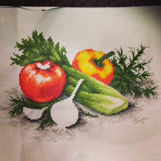 Этап процесса «Овощной микс от Чаривна Мить»