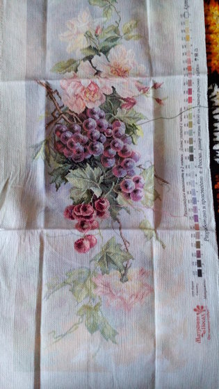 Этап процесса «ветка с виноградом»