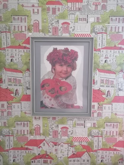 Этап процесса «Девочка с маками»