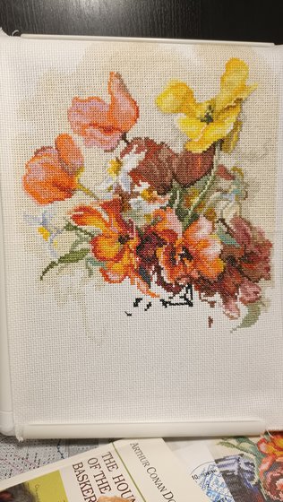 Этап процесса «Букет тюльпаны и нарциссы»